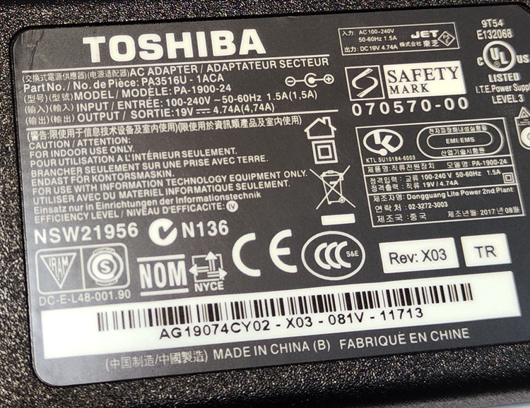   Toshiba PA-1900-36 19V 4.74A 5.5x2.5mm  Satellite C850 C870 L850 L750 L875 C660